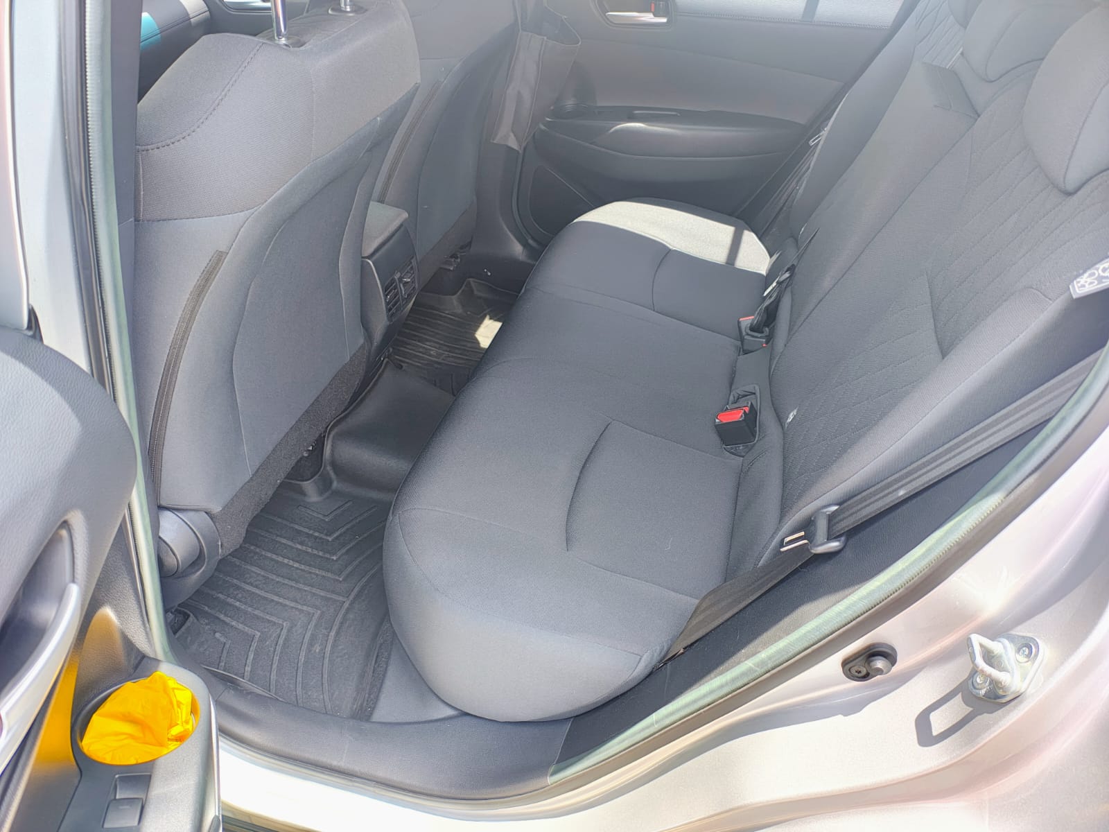 TOYOTA CROSS