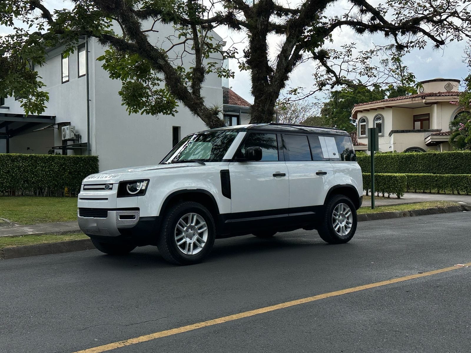 DEFENDER S P300