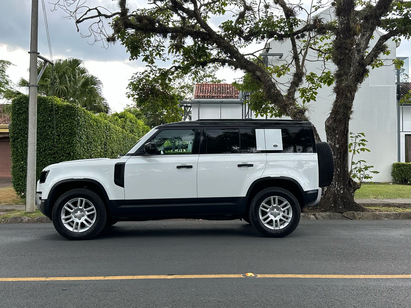 DEFENDER S P300