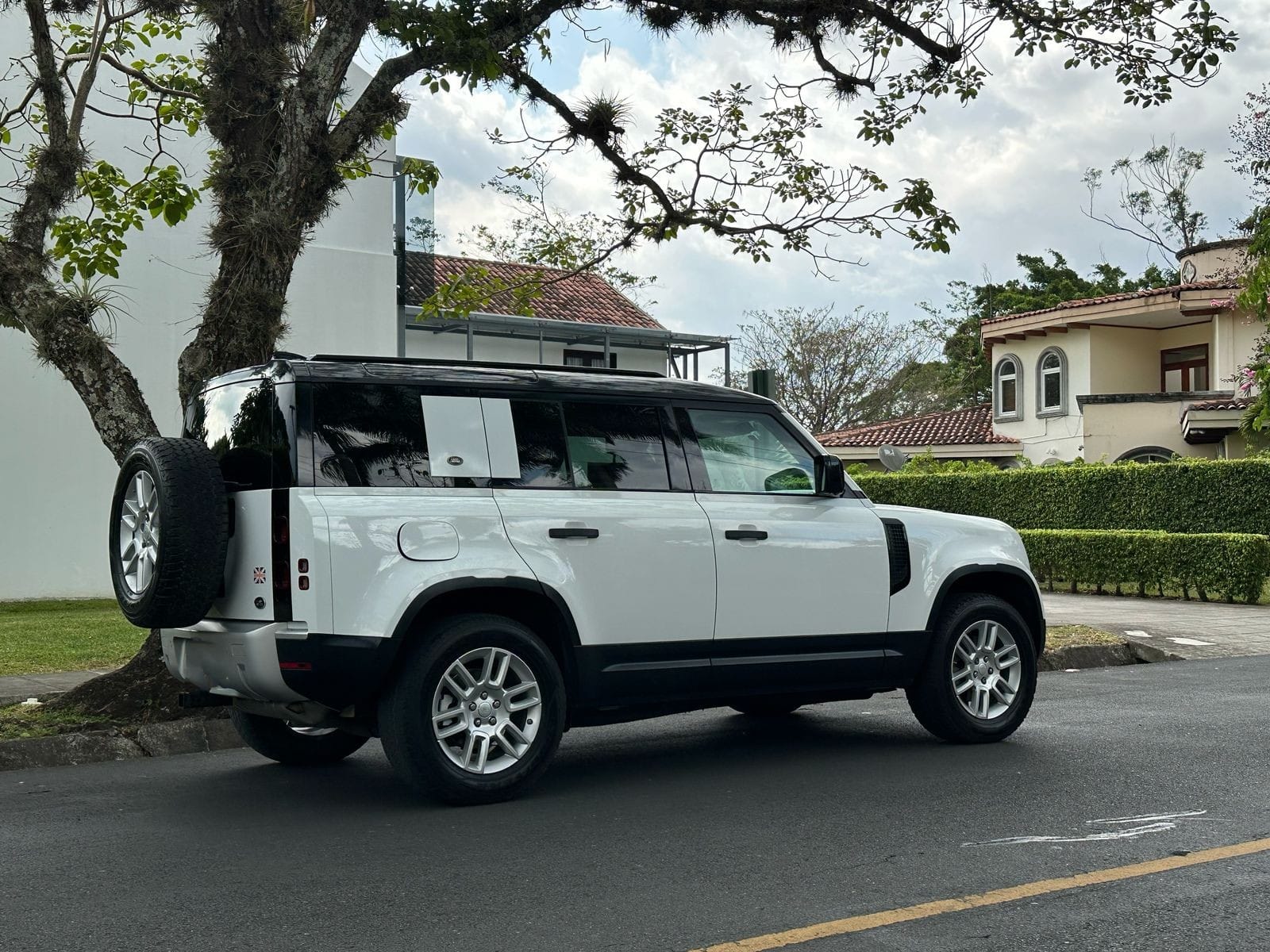 DEFENDER S P300