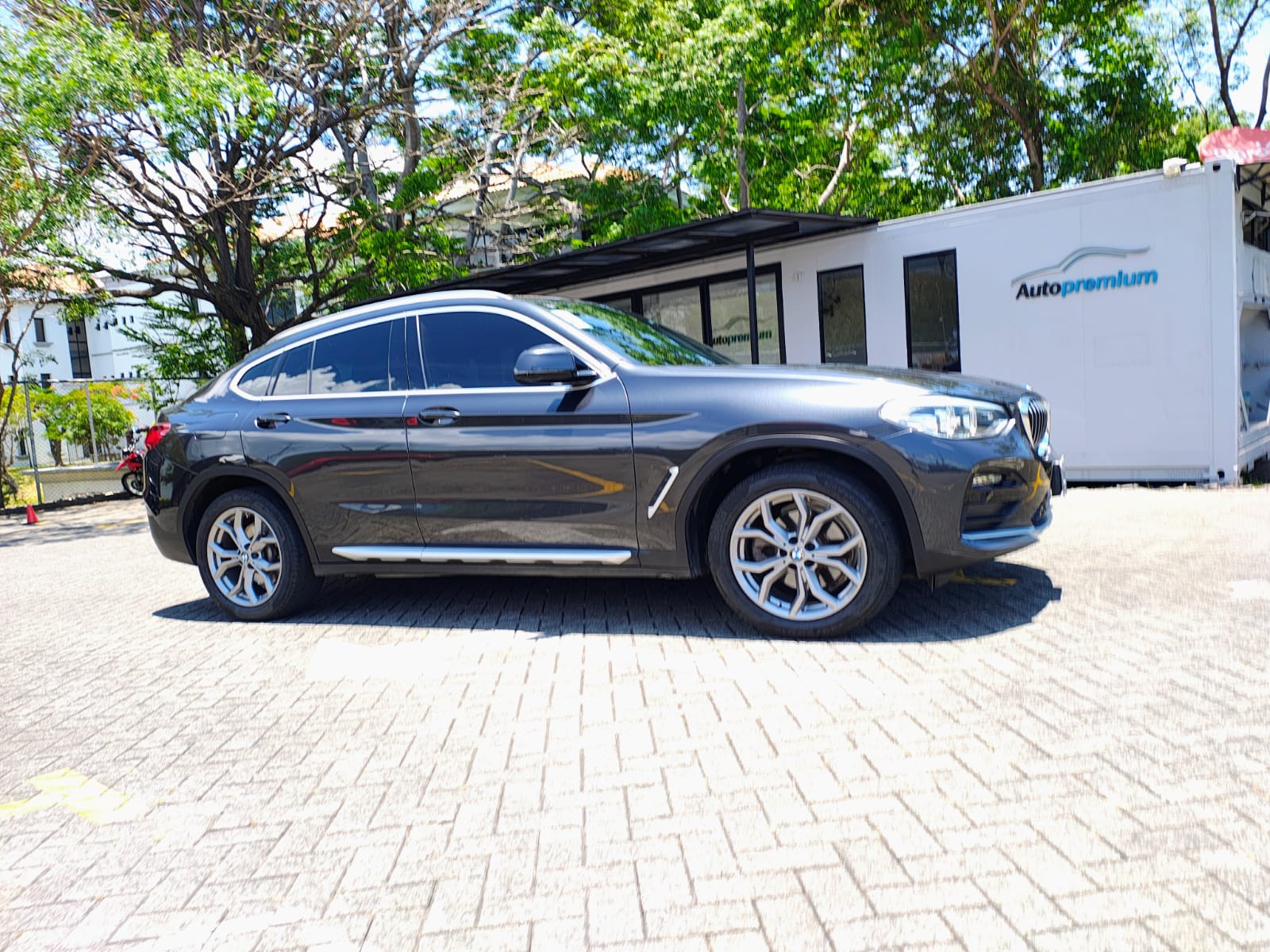 BMW X4 X-DRIVE 20
