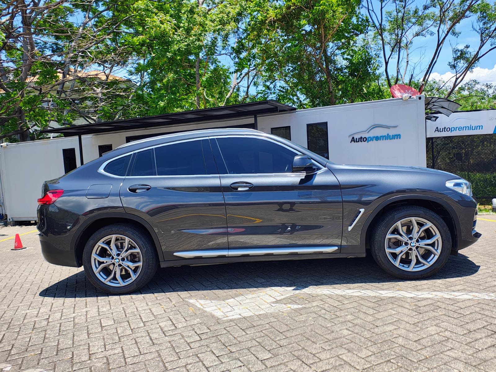 BMW X4 X-DRIVE 20