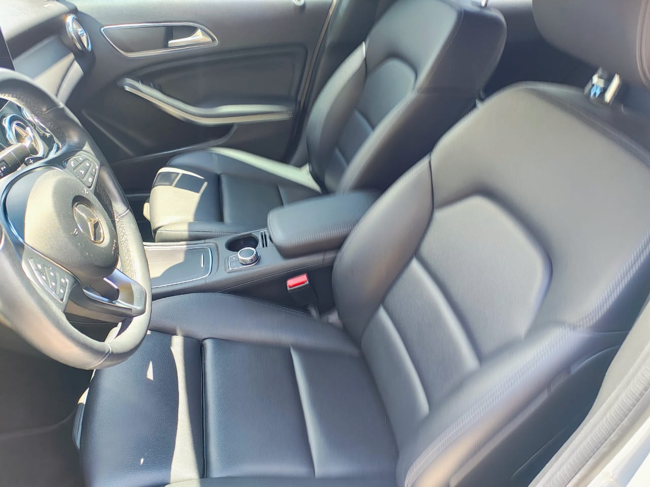 MERCEDES BENZ GLA 180