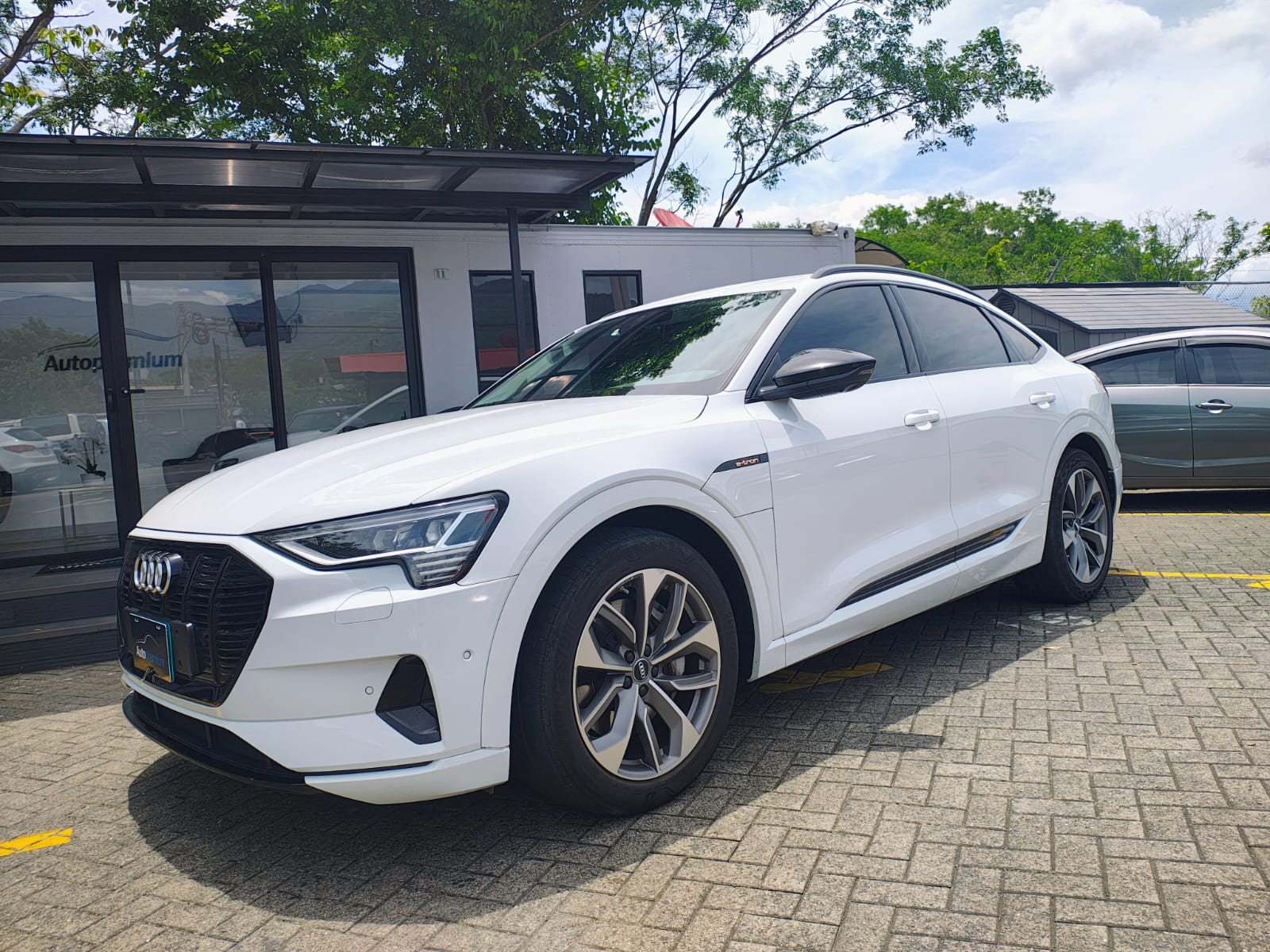 AUDI E-TRON SPORTBACK