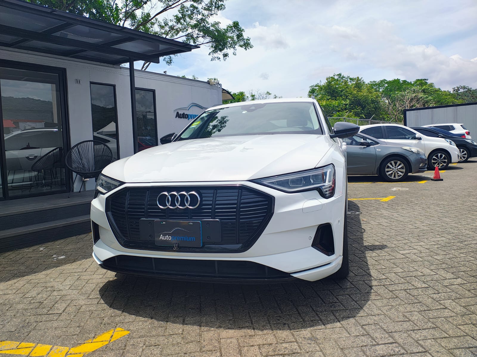 AUDI E-TRON SPORTBACK