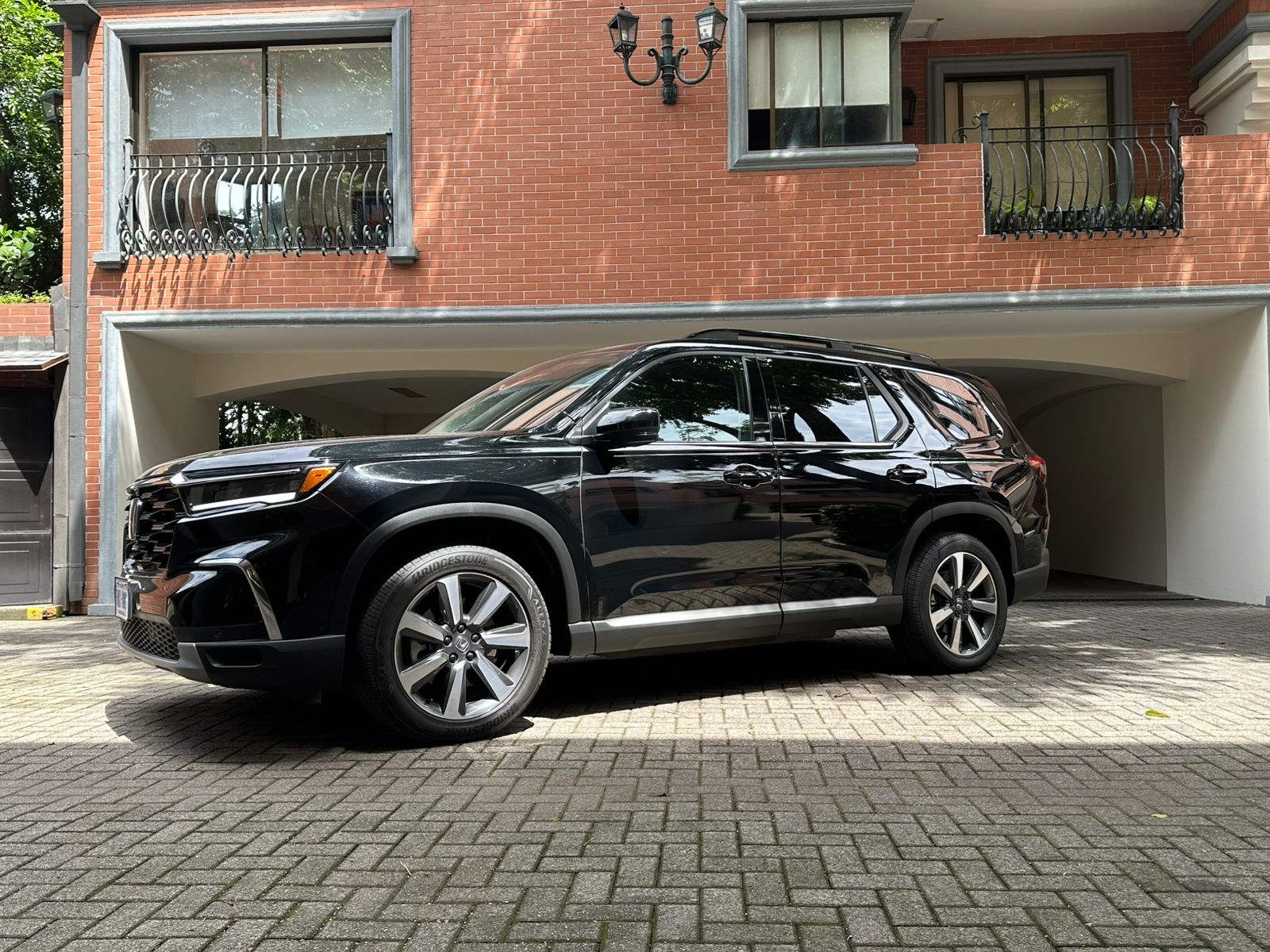 HONDA PILOT ELITE