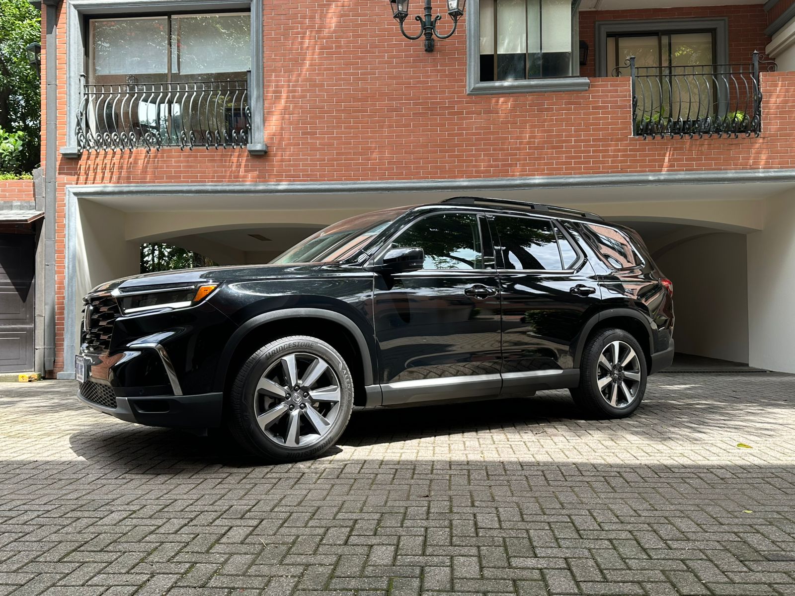 HONDA PILOT ELITE