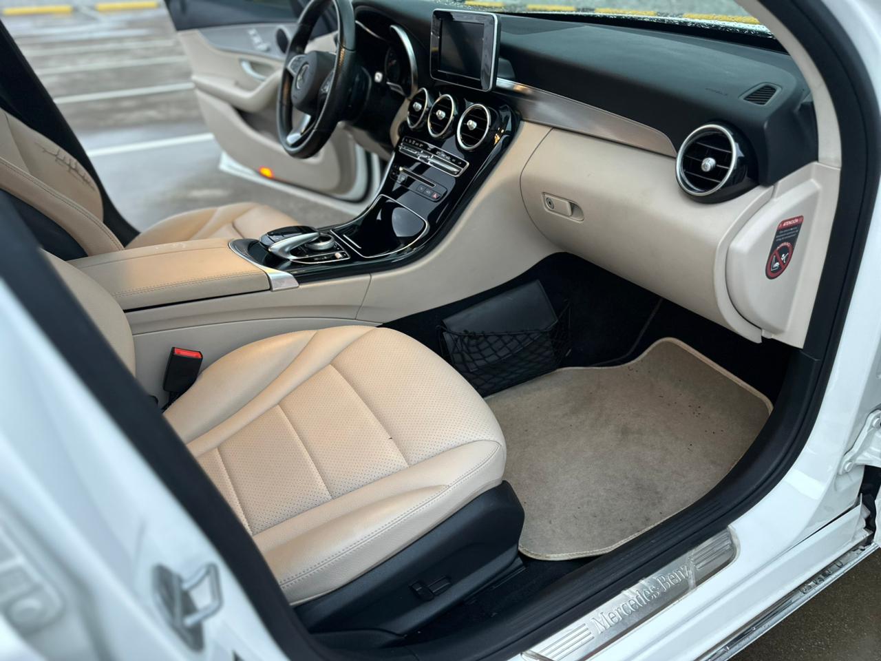 MERCEDES BENZ C180