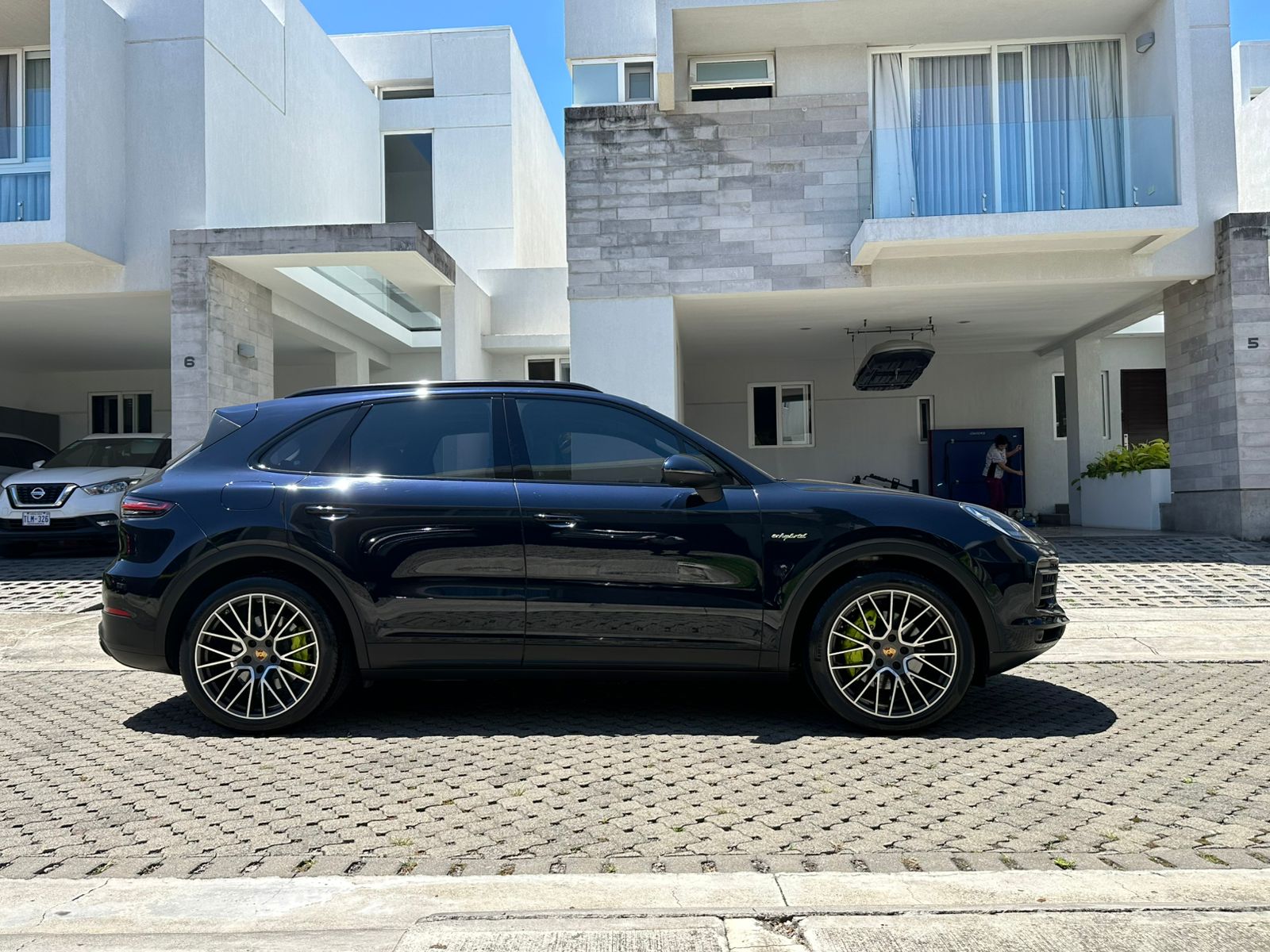PORSCHE CAYENNE E-HYBRID