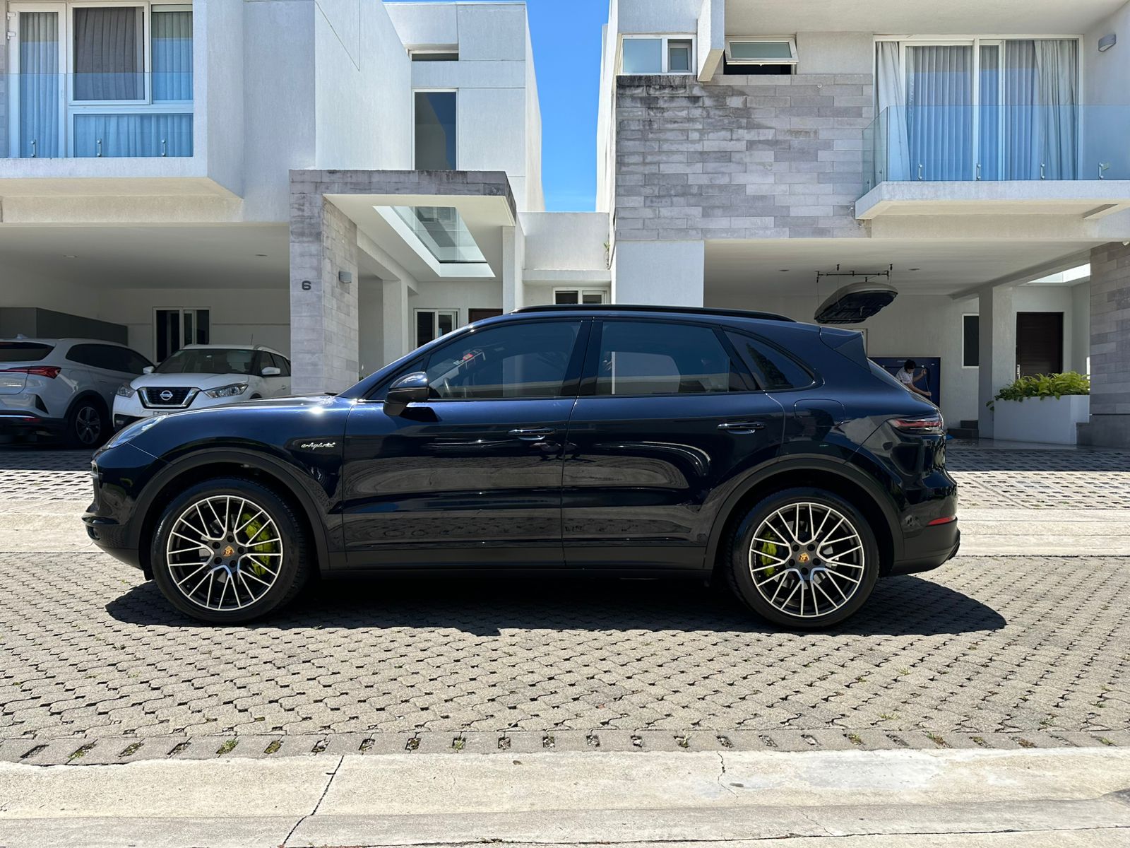 PORSCHE CAYENNE E-HYBRID