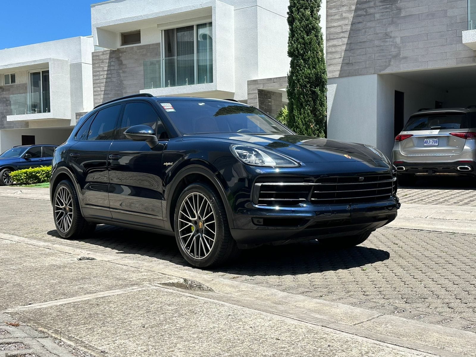 PORSCHE CAYENNE E-HYBRID