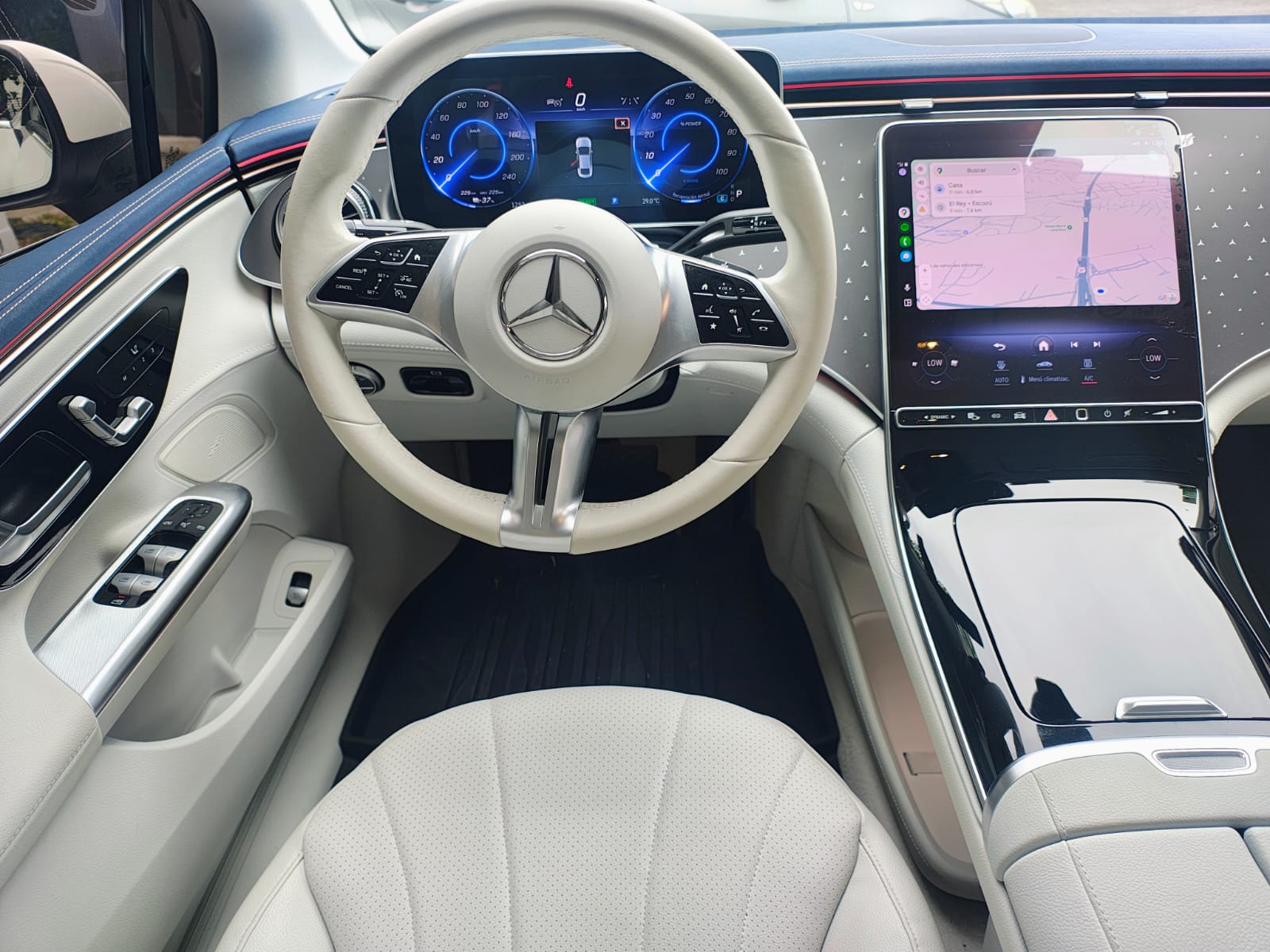 MERCEDES BENZ EQE