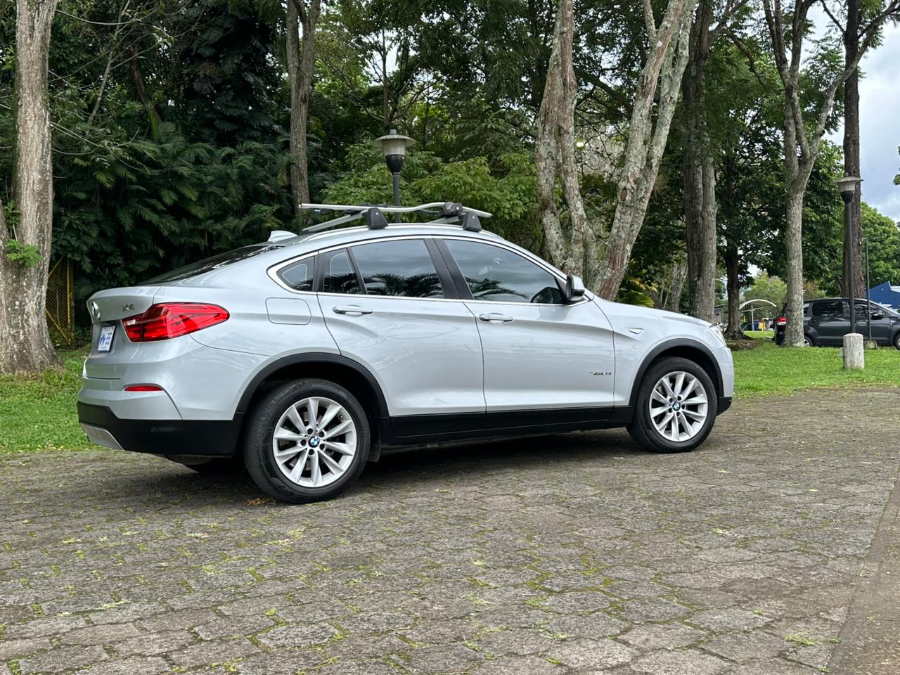 BMW X4 X-DRIVE