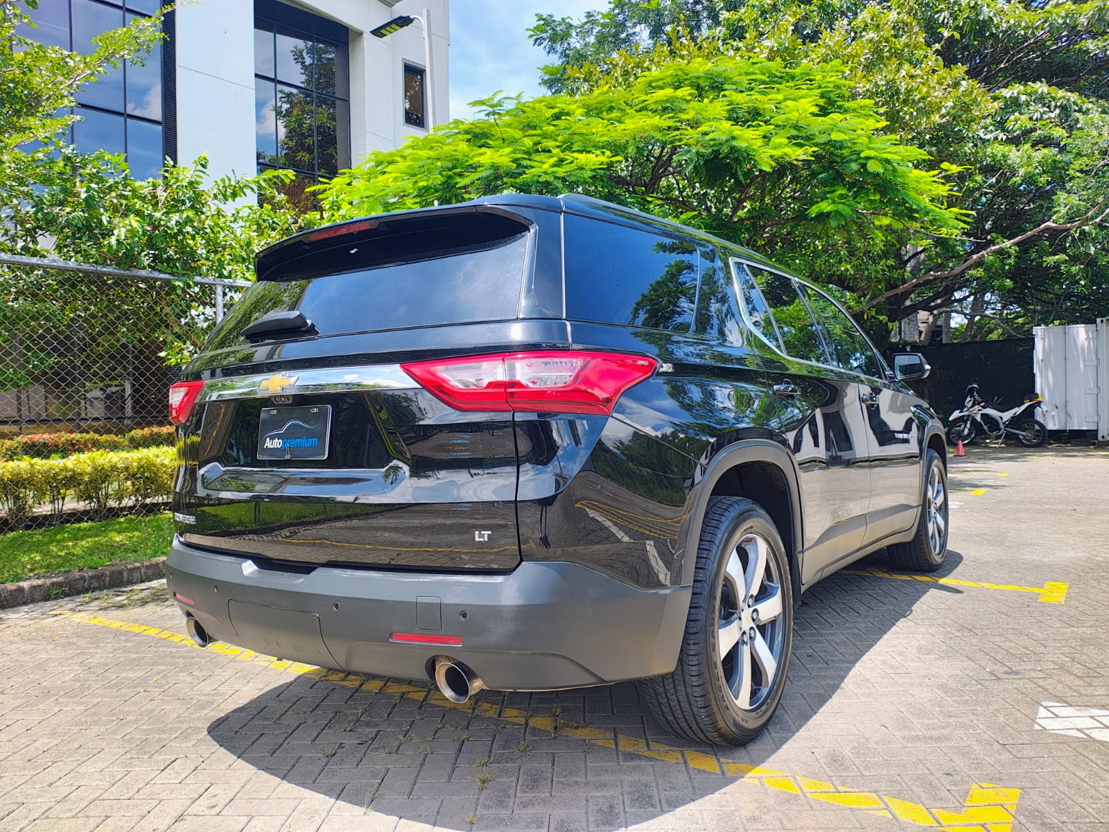 CHEVROLET TRAVERSE LT