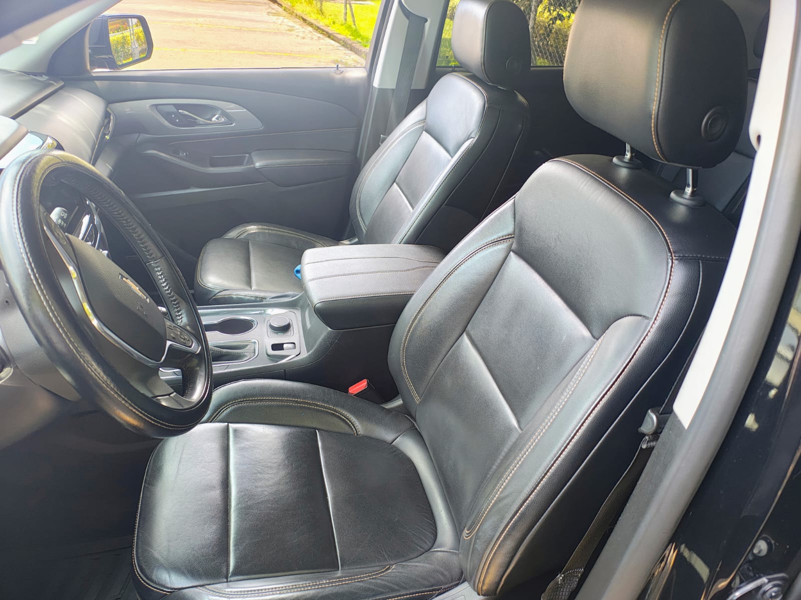 CHEVROLET TRAVERSE LT