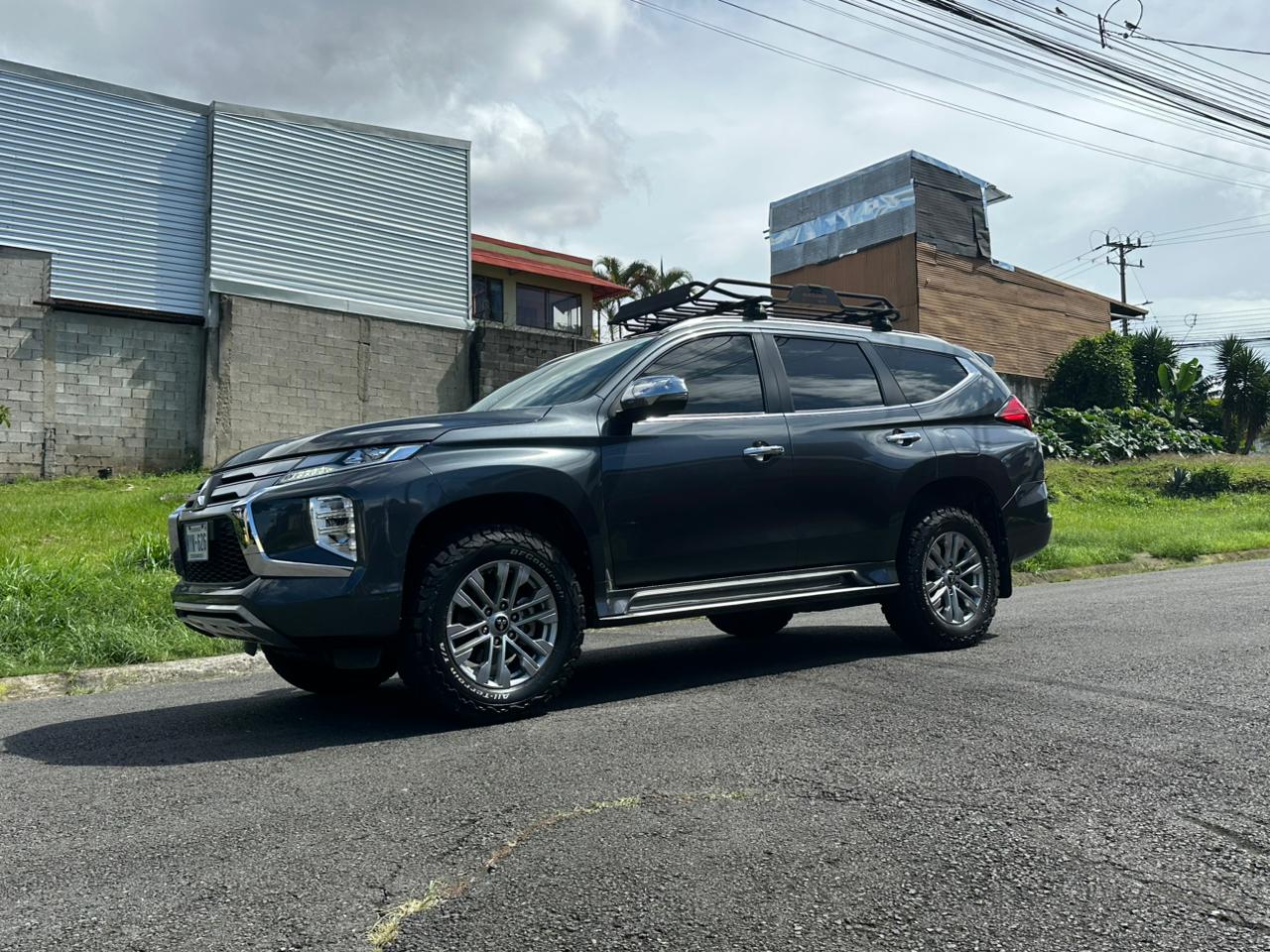 MITSUBISHI MONTERO SPORT