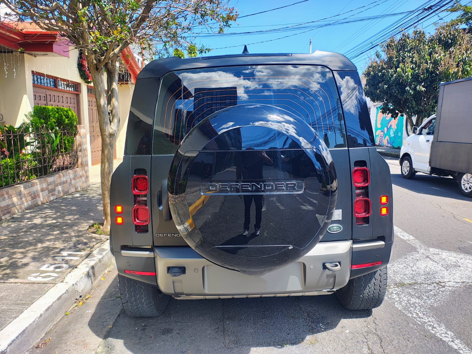 LAND ROVER DEFENDER S