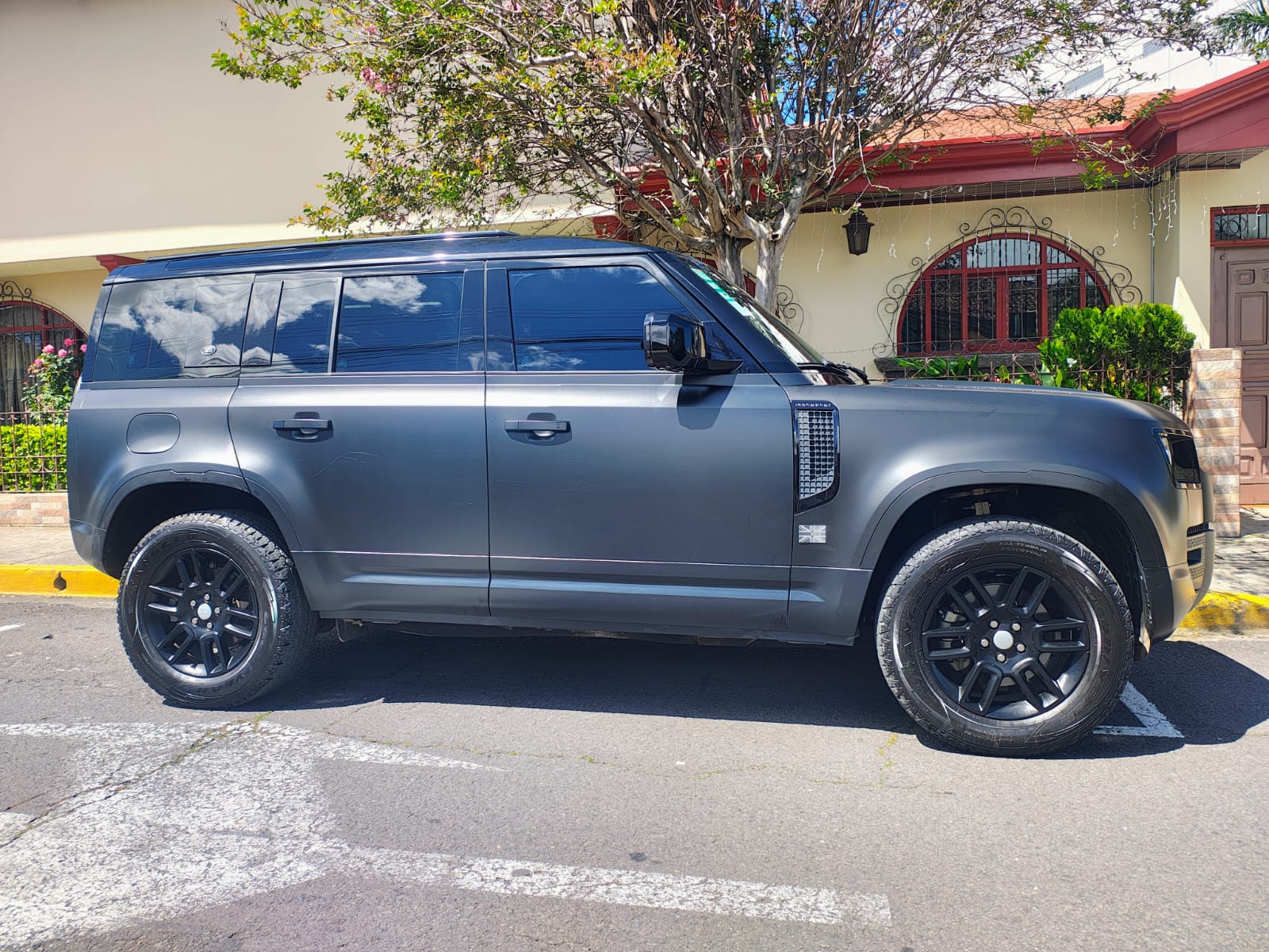 LAND ROVER DEFENDER S