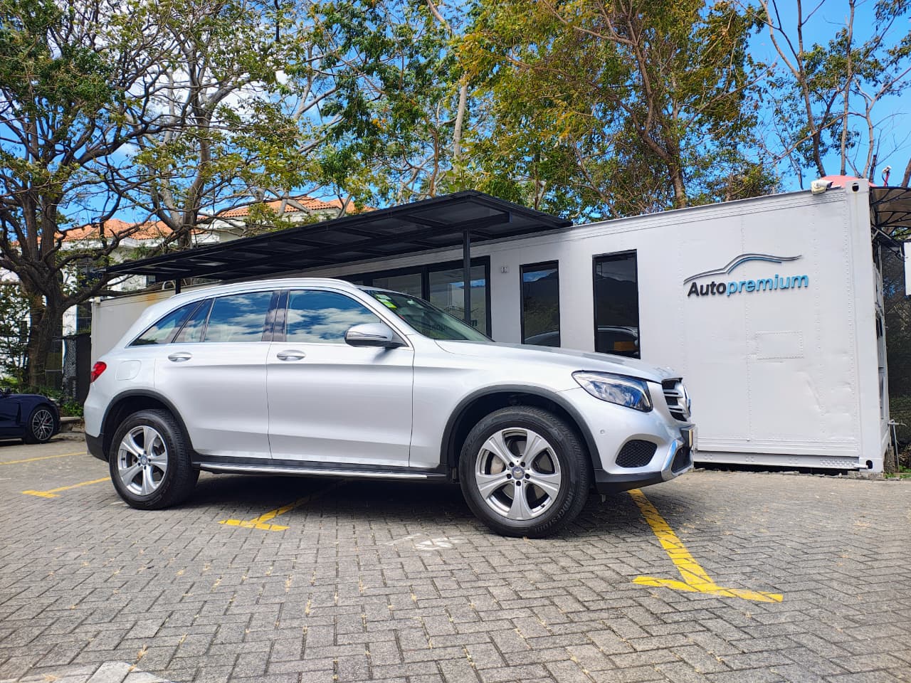 MERCEDES BENZ GLC 250