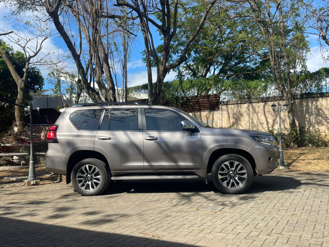 LAND CRUSER PRADO VX