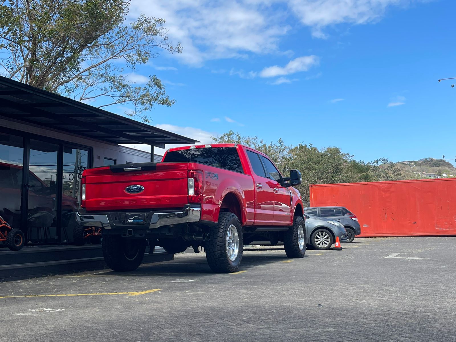 FORD F250 LARIAT