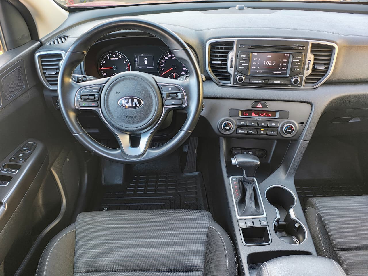 KIA SPORTAGE