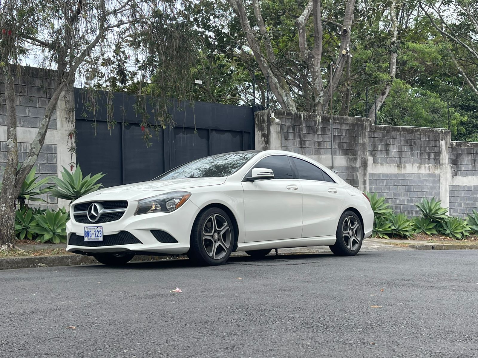 MERCEDES BENZ CLA 250