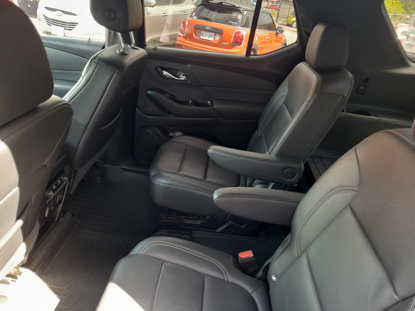 CHEVROLET TRAVERSE LT