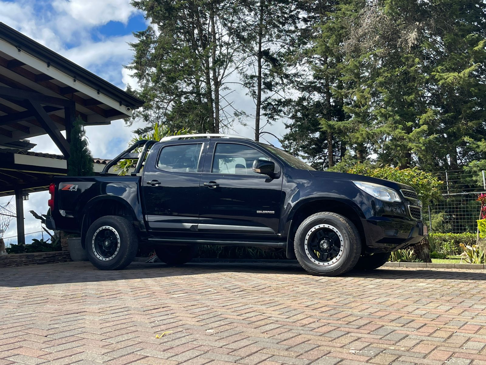 CHEVROLET COLORADO LT