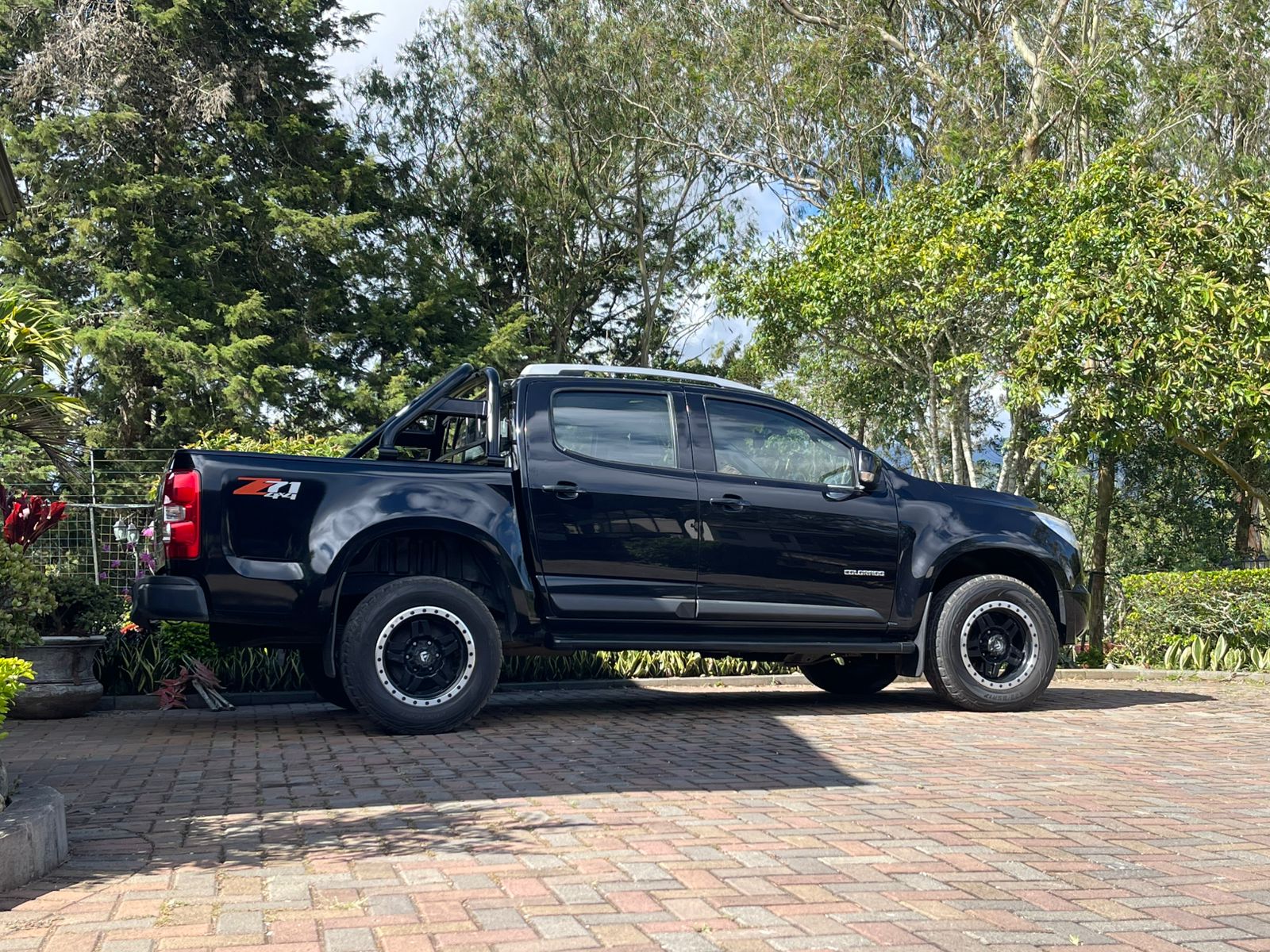 CHEVROLET COLORADO LT