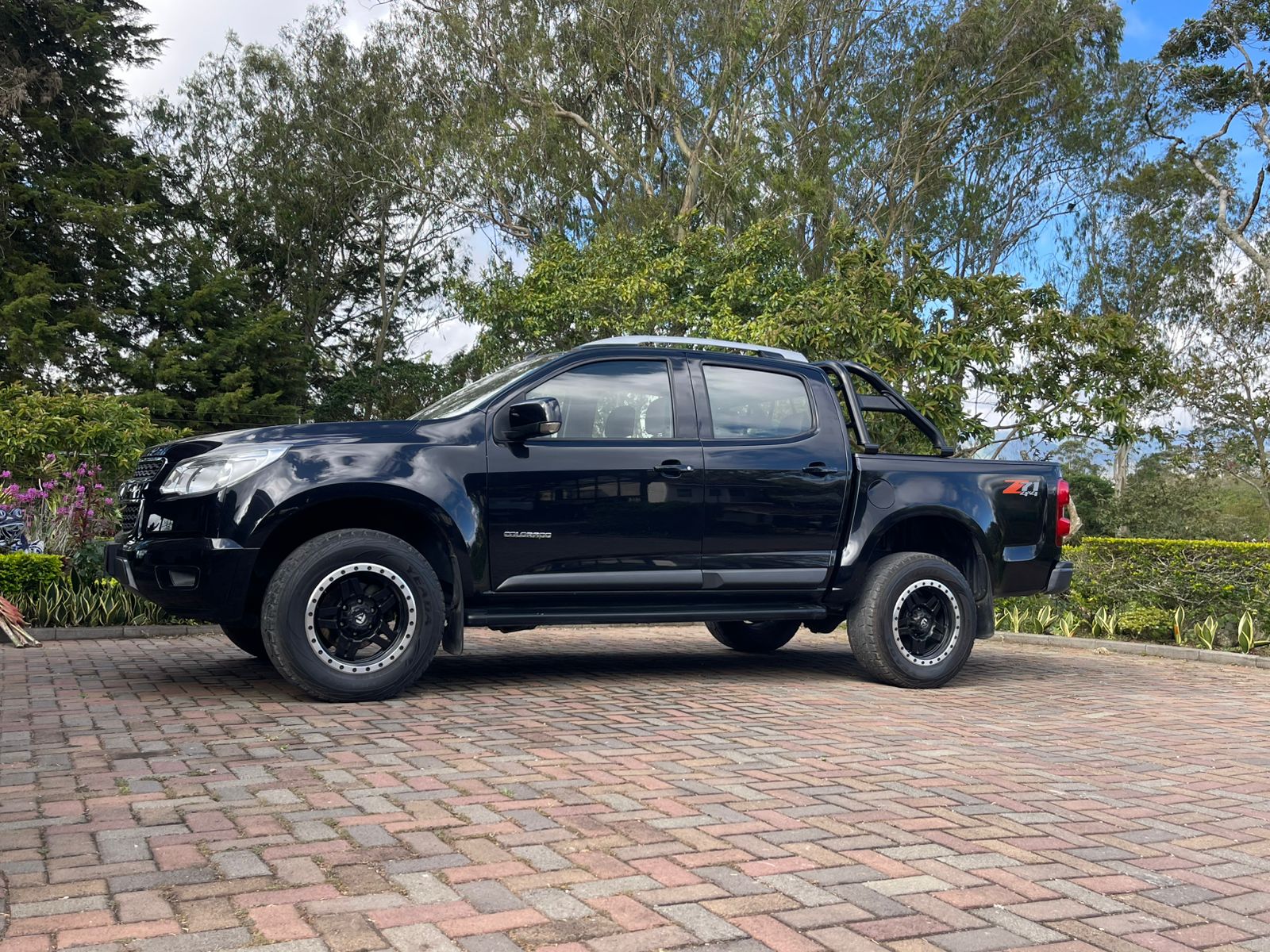 CHEVROLET COLORADO LT