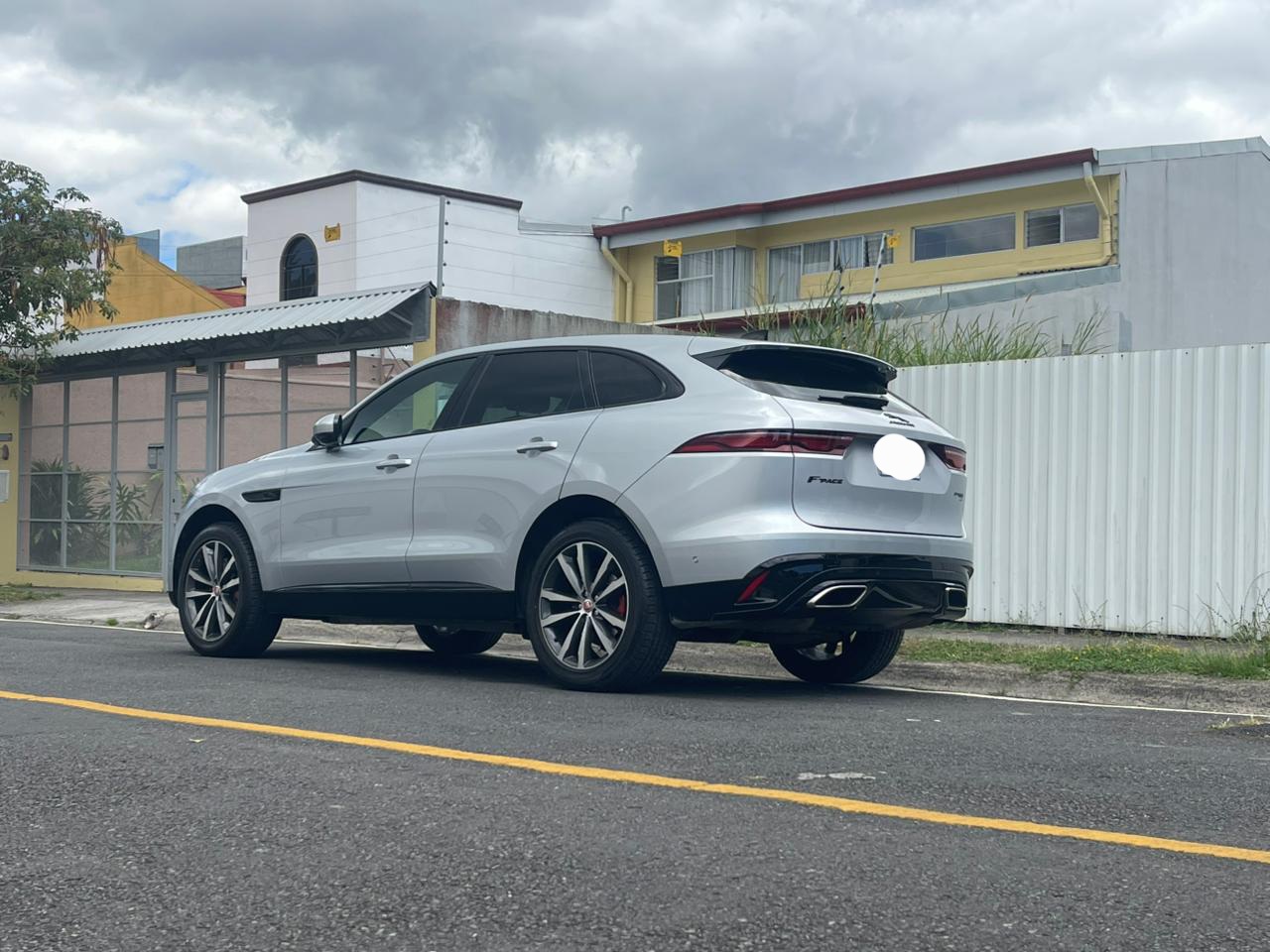 JAGUAR F PACE SE P400