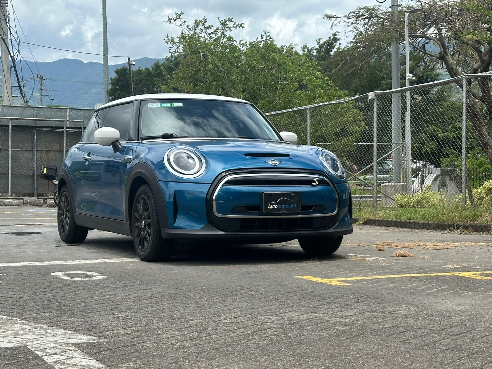 MINI COOPER SE