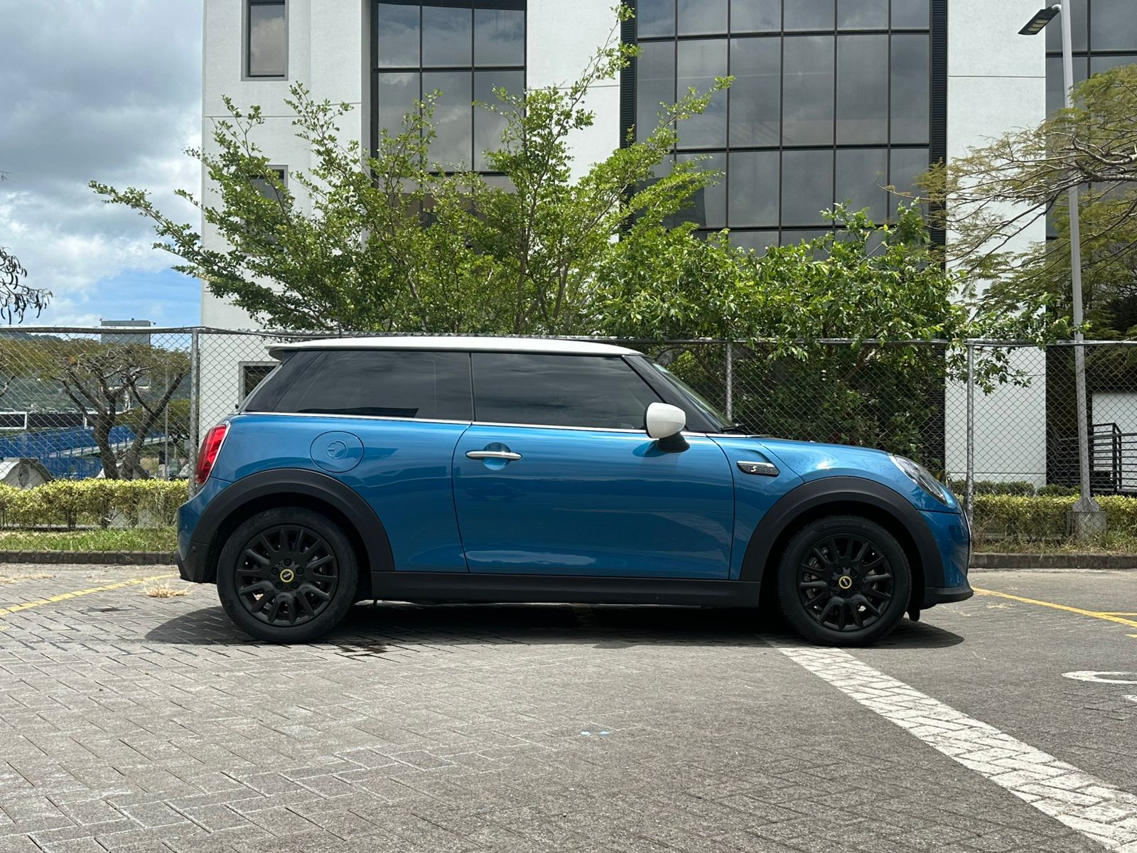 MINI COOPER SE