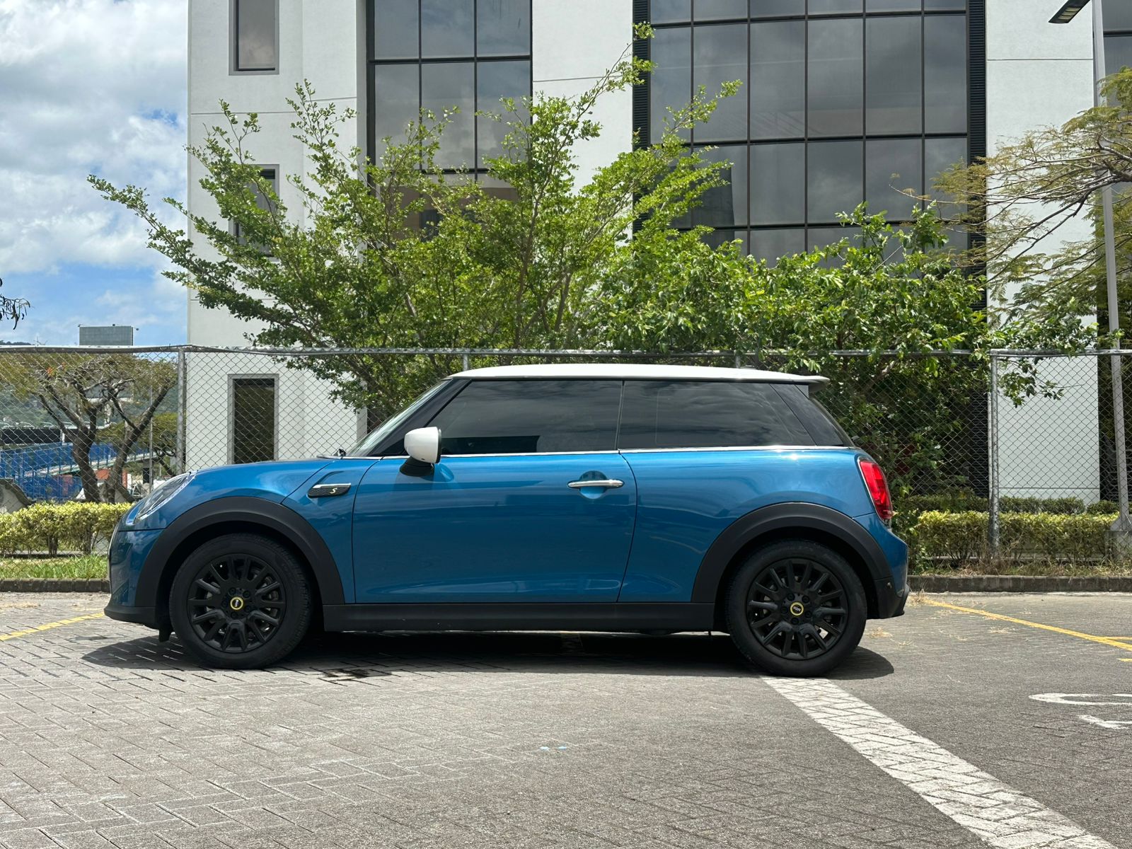 MINI COOPER SE