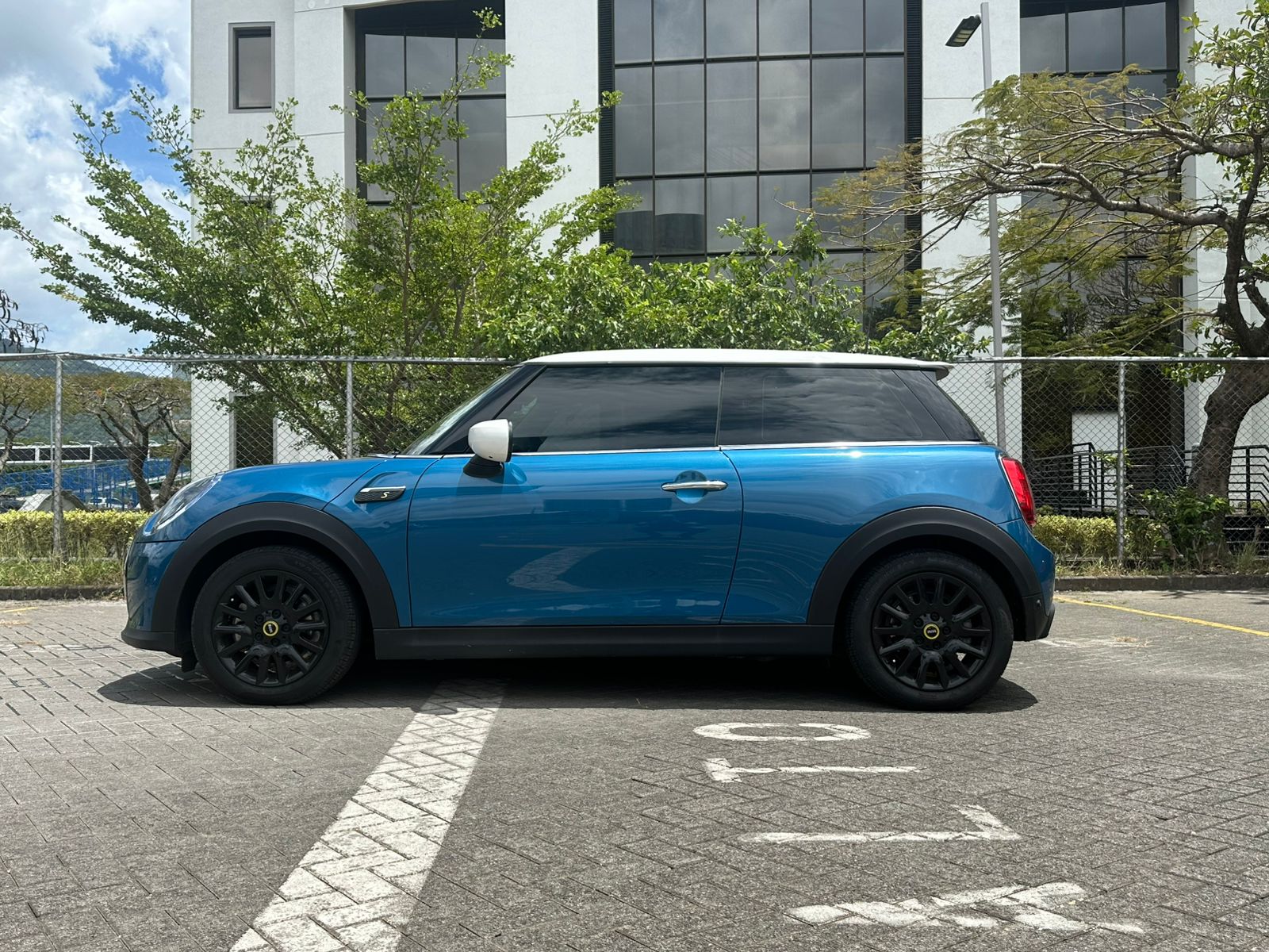 MINI COOPER SE