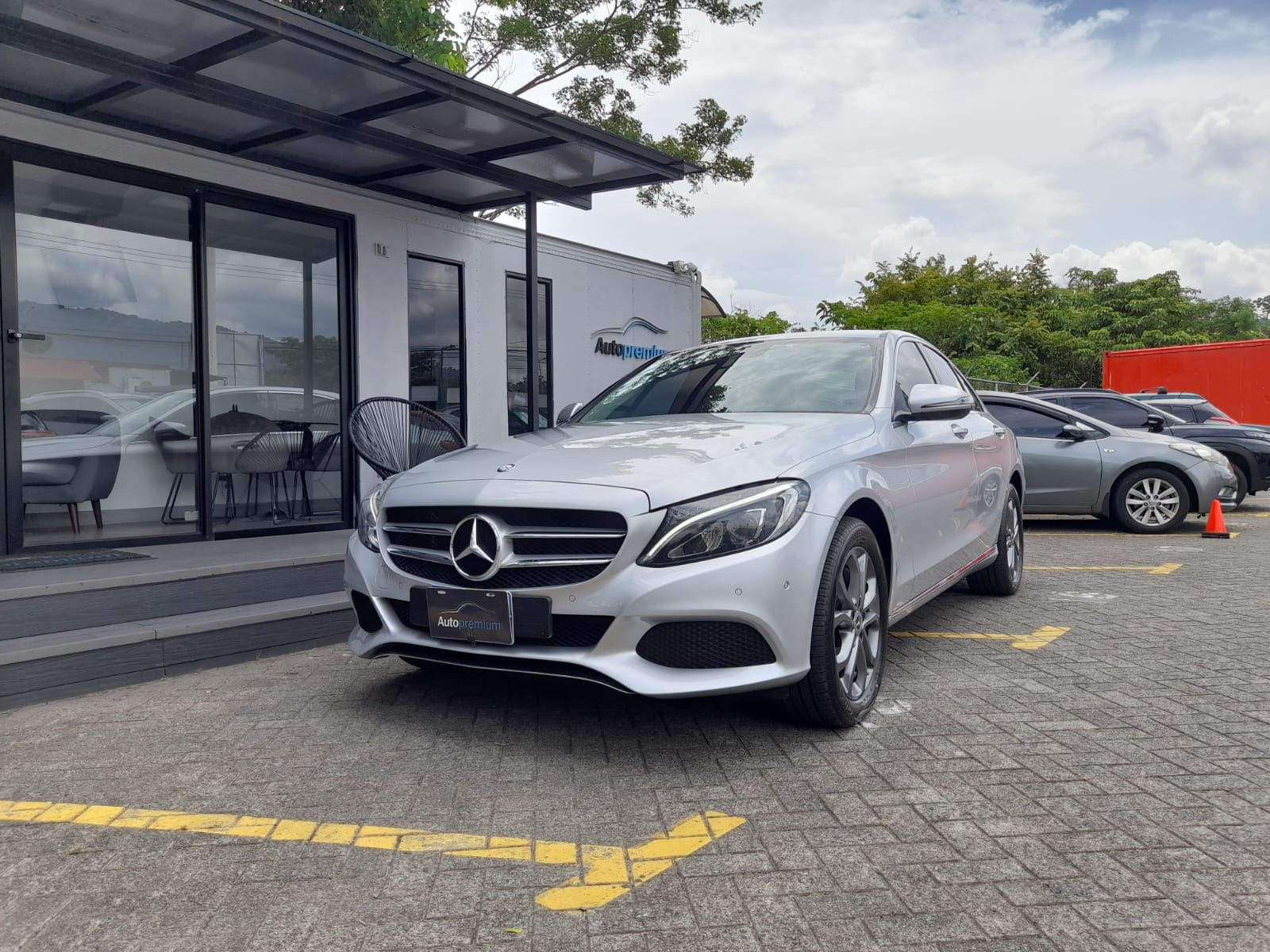 MERCEDES BENZ C250