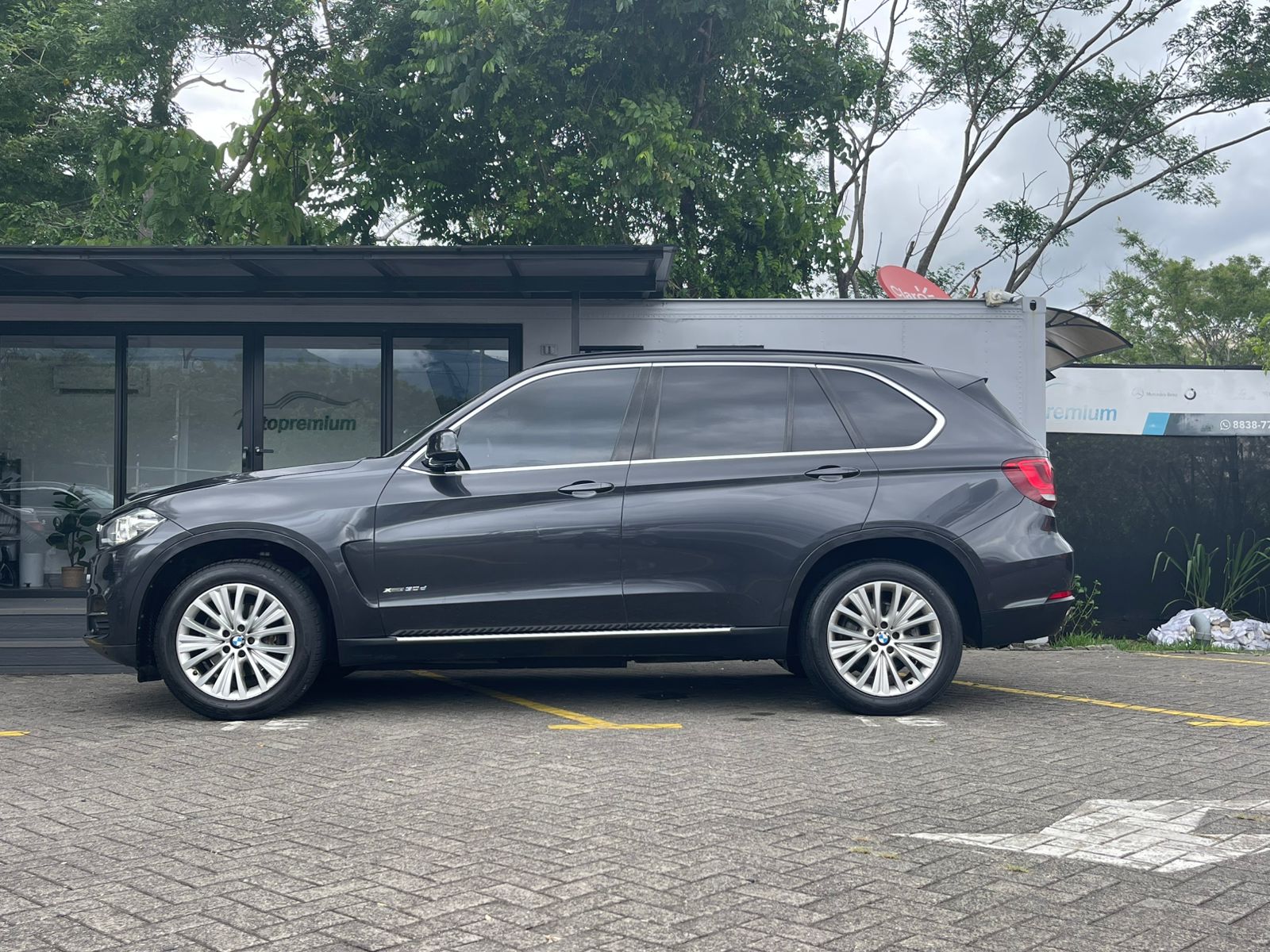 BMW X5 X-DRIVE