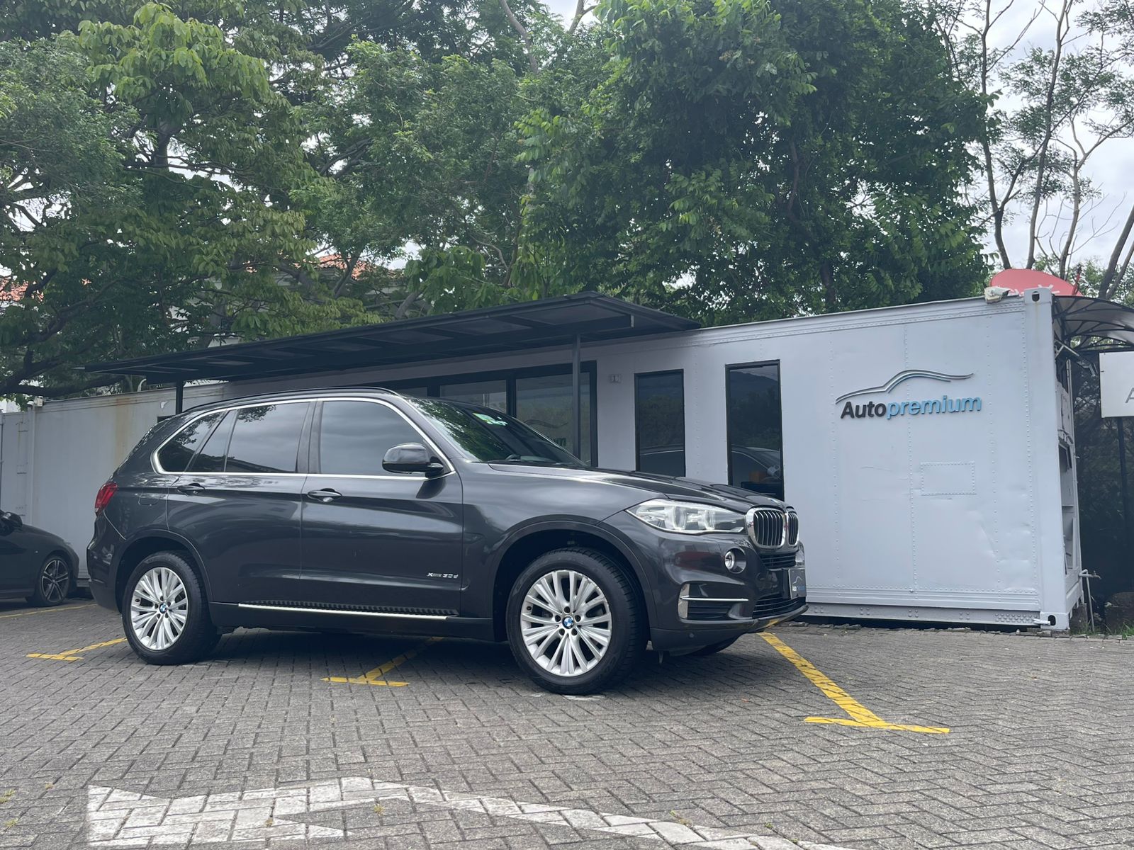 BMW X5 X-DRIVE