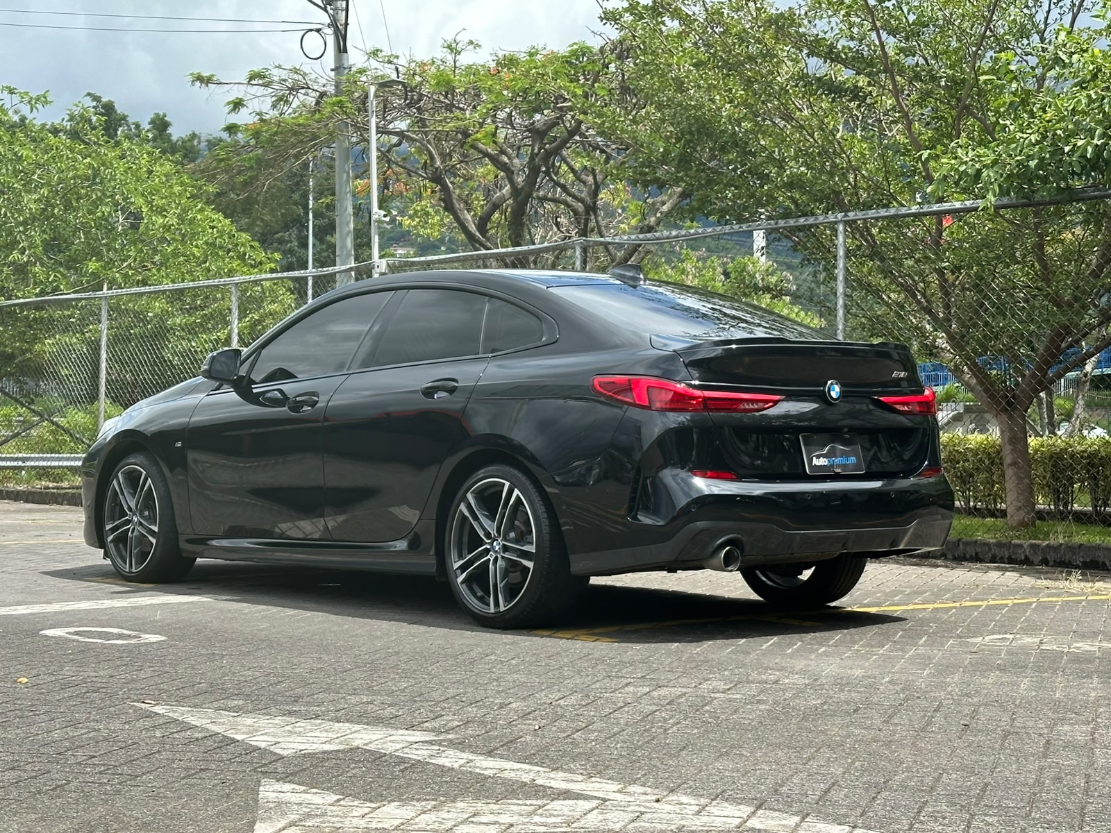 BMW SERIE 218 PAQ M