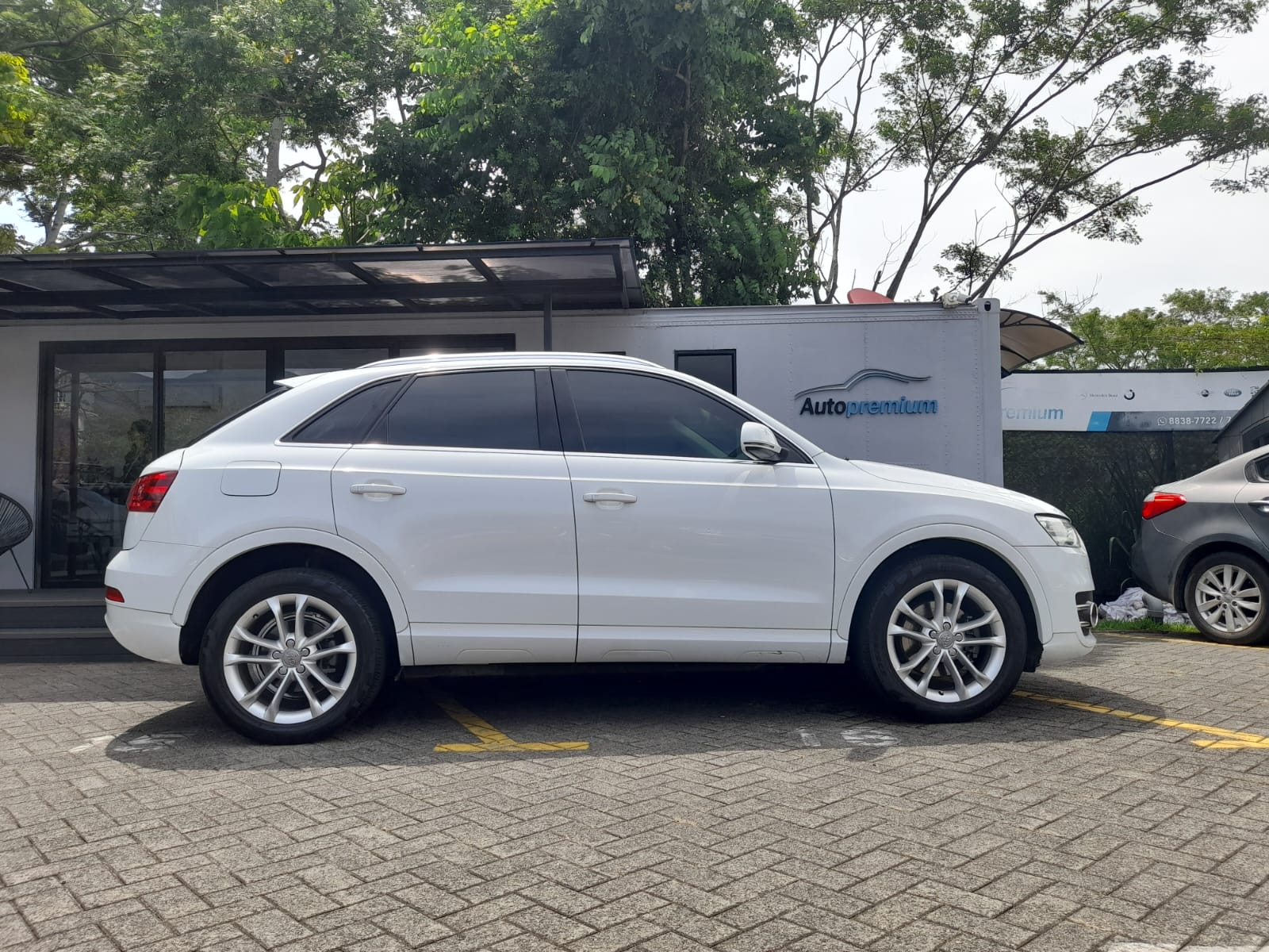 AUDI Q3