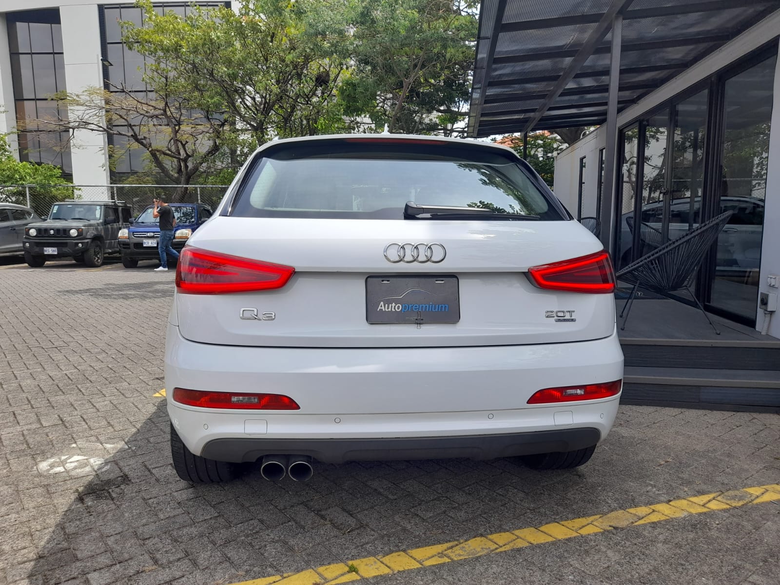 AUDI Q3