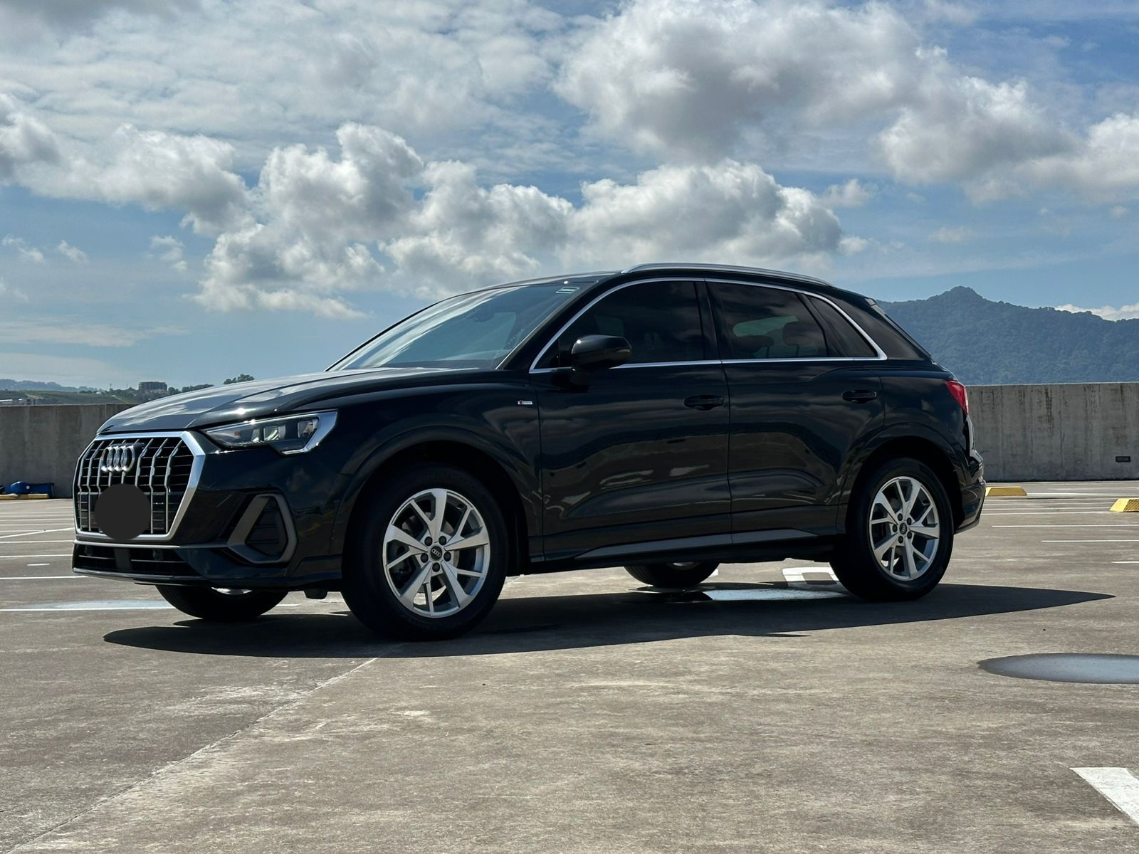 AUDI Q3 S-LINE