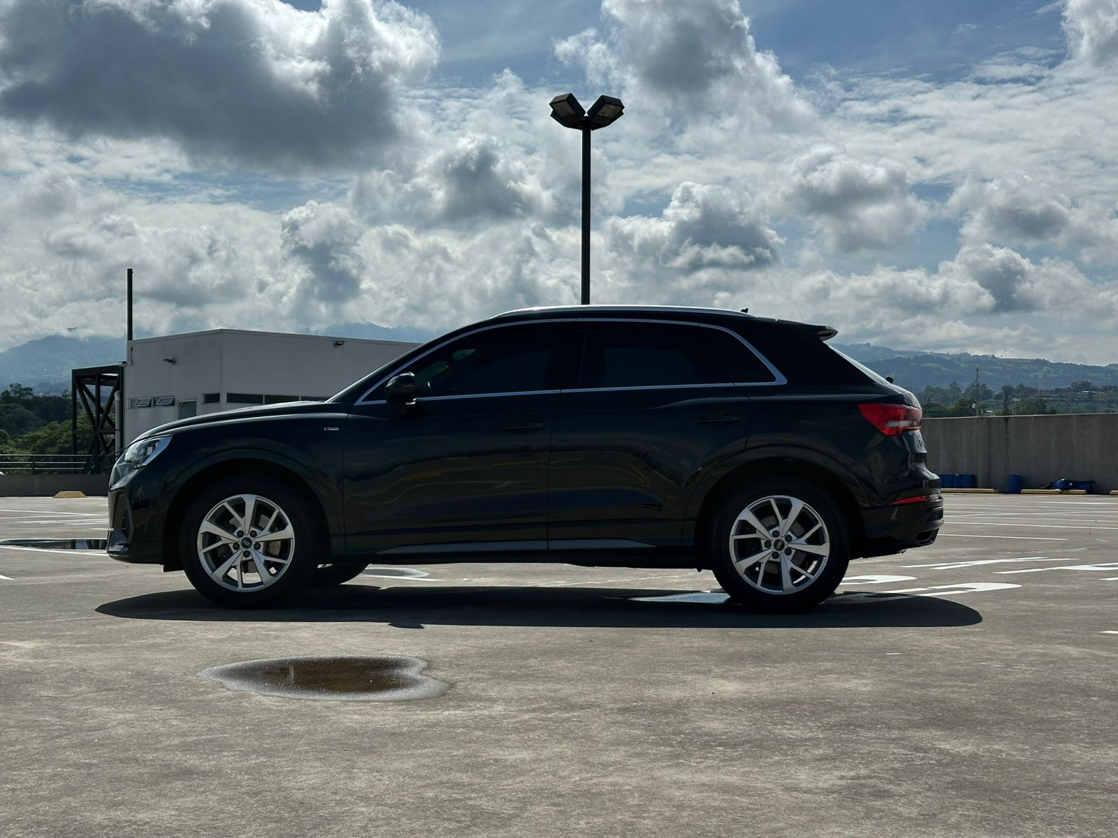 AUDI Q3 S-LINE