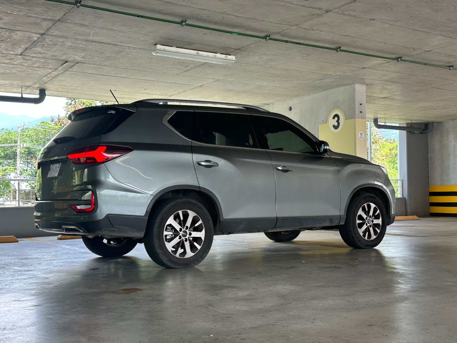 SSANG YONG REXTON
