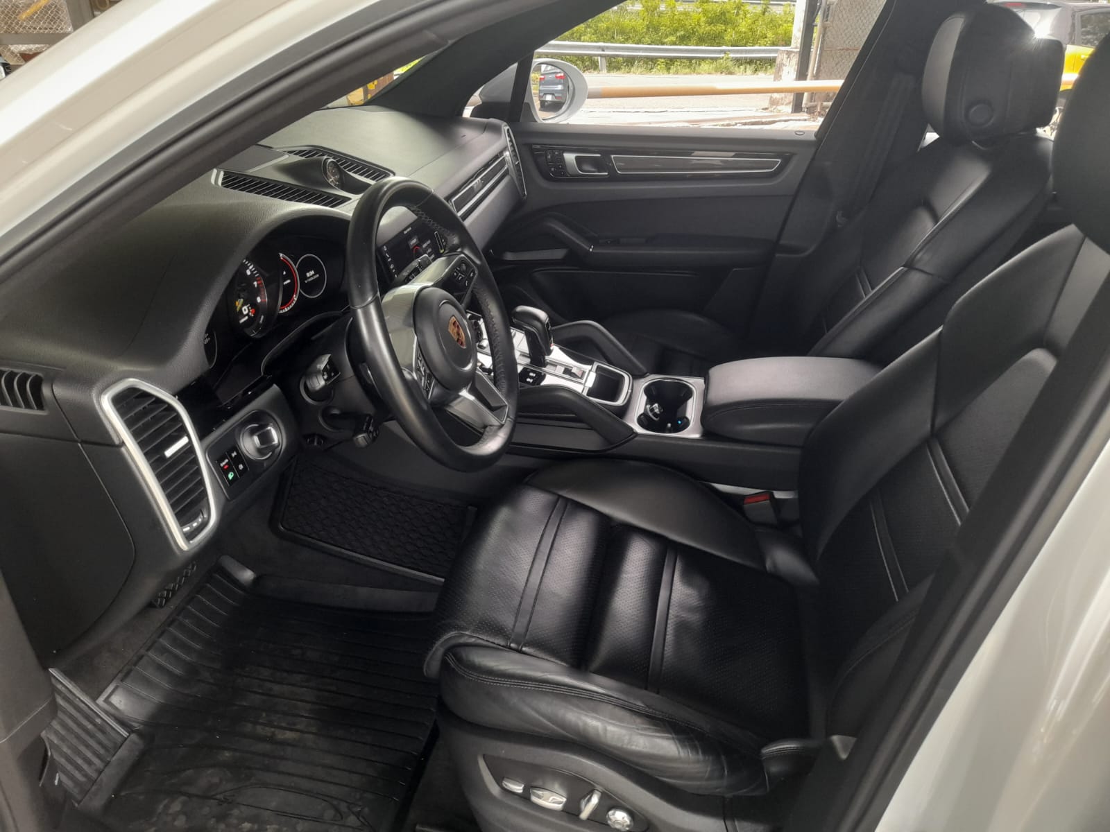 PORSCHE CAYENNE E-HYBRID
