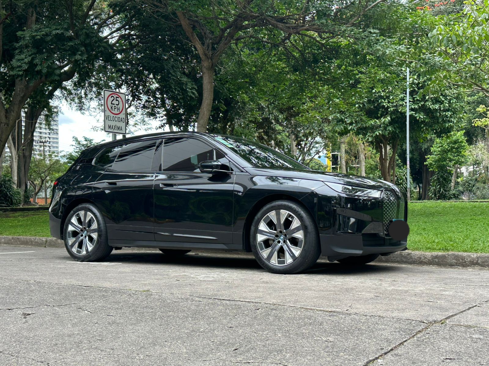 BMW IX X-DRIVE 40