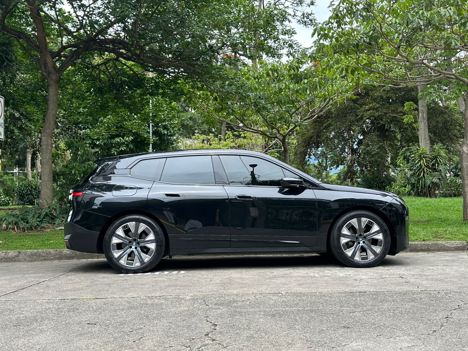 BMW IX X-DRIVE 40