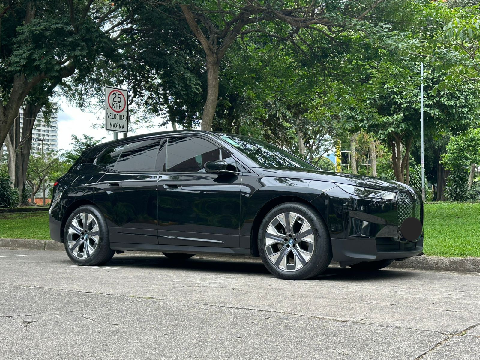 BMW IX X-DRIVE 40