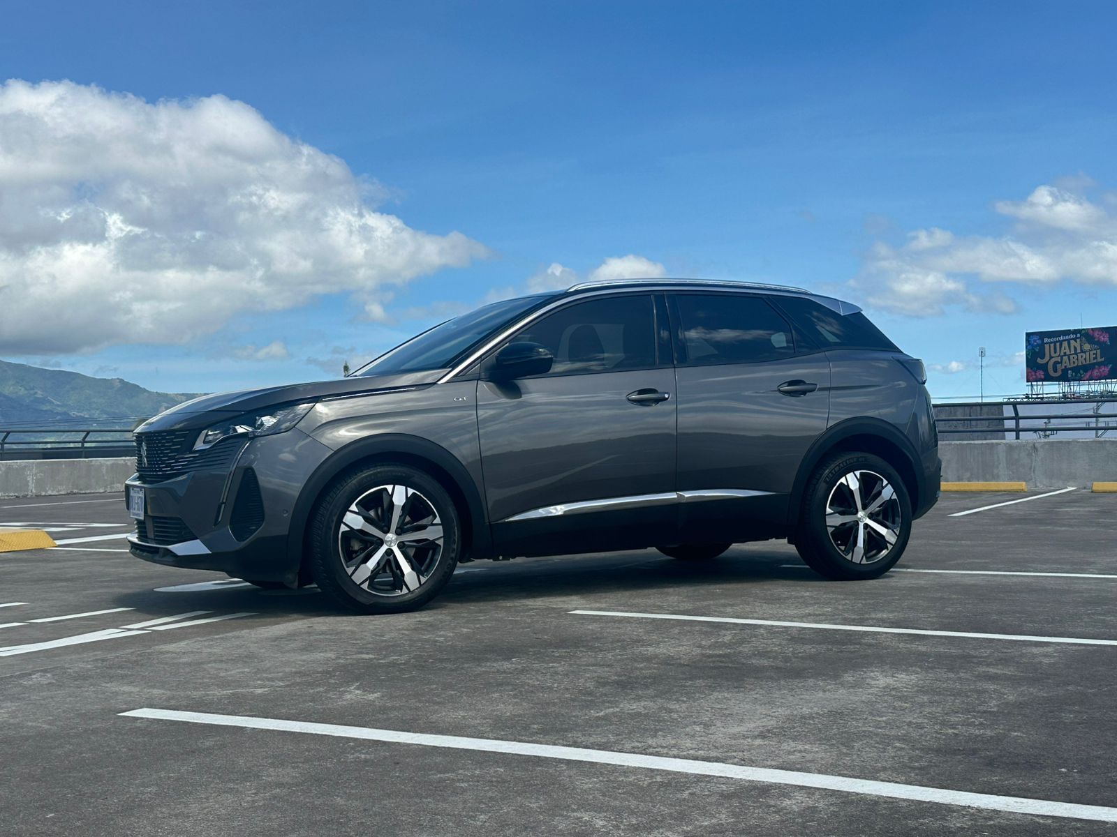 PEUGEOT 3008 GT LINE